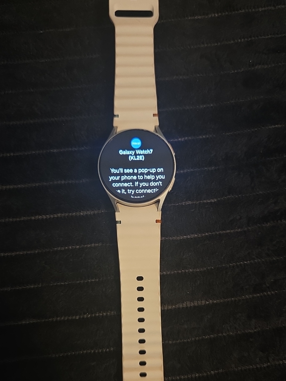 Samsung Galaxy Watch7 - Light Beige/Champagne Smartwatch